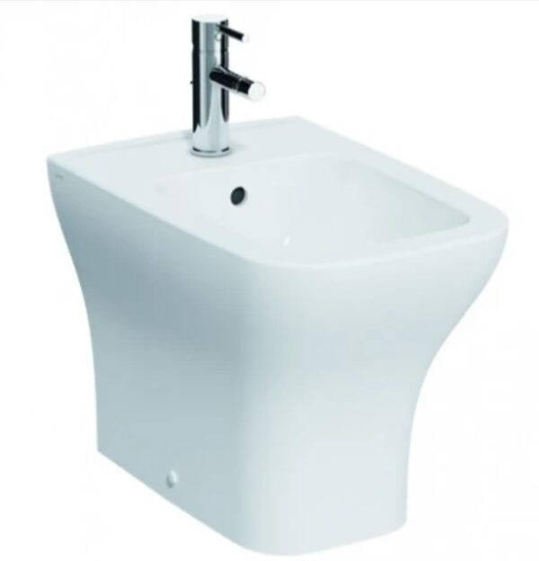 Mia square bidet pav  filo muro